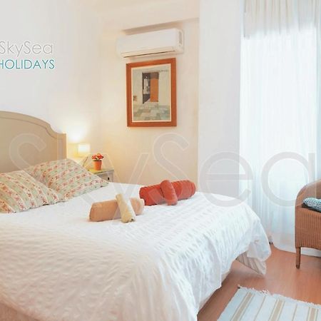 Апартаменти Skysea Holidays Malaga Bailen Екстер'єр фото