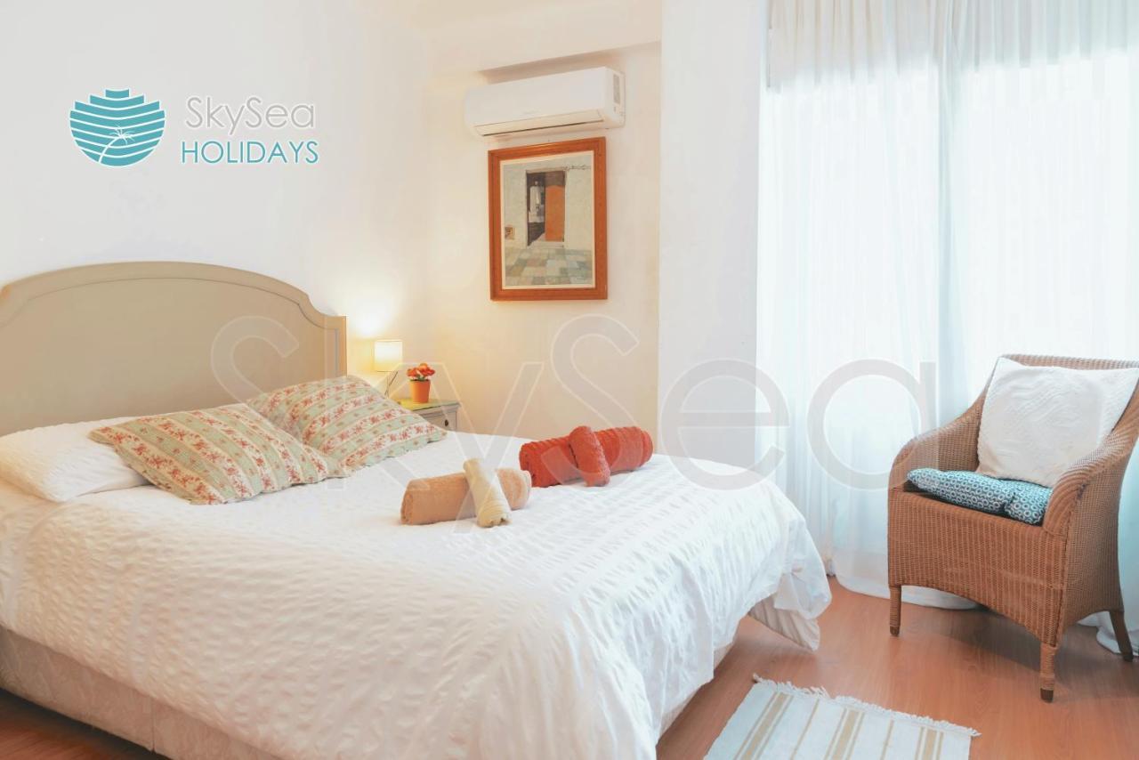Апартаменти Skysea Holidays Malaga Bailen Екстер'єр фото