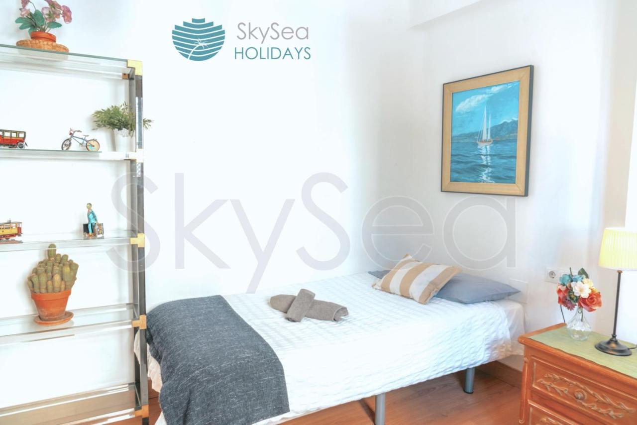 Апартаменти Skysea Holidays Malaga Bailen Екстер'єр фото